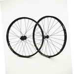 JUEGO DE RUEDA SHIMANO M8200-B-29 DEORE XT